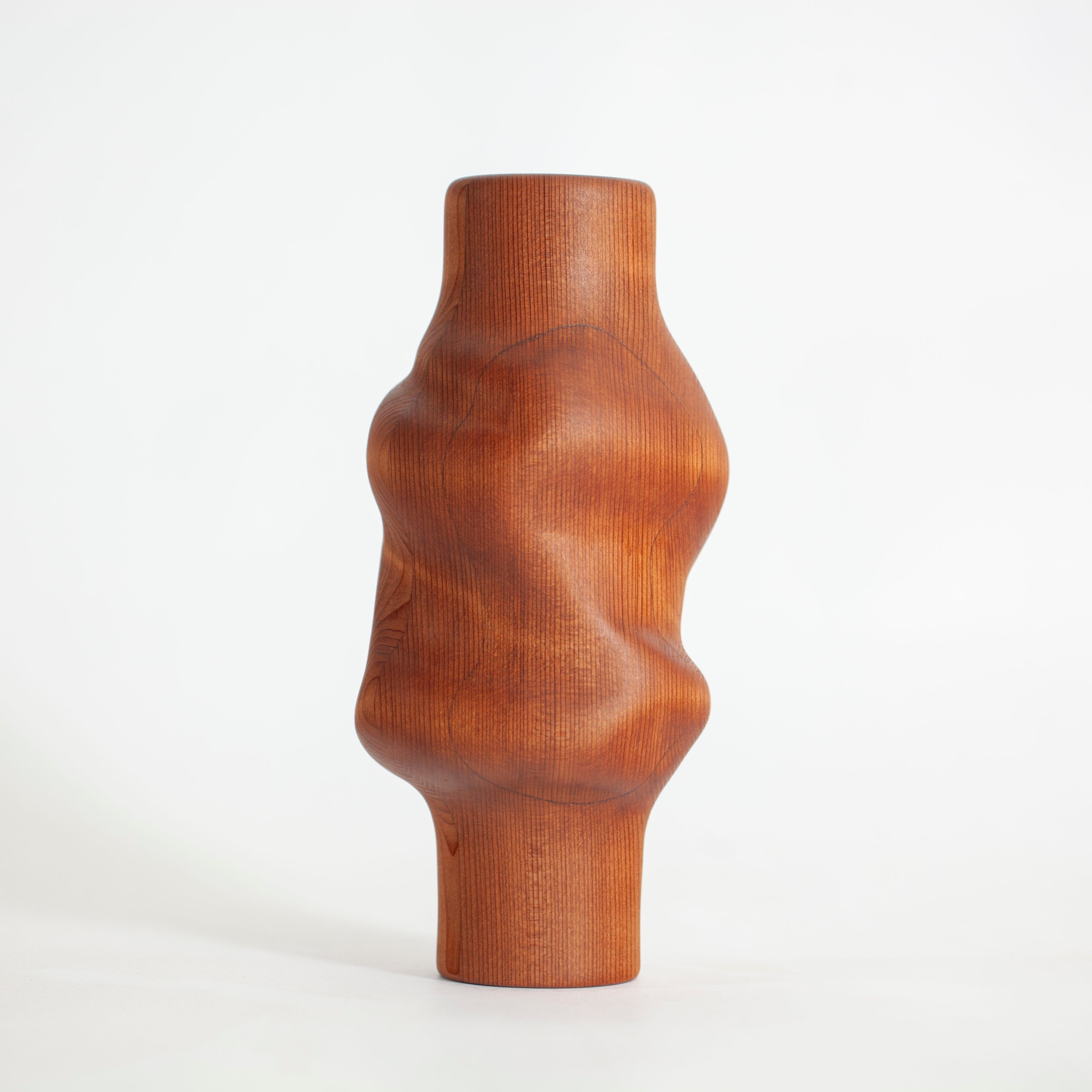 Redwood Svitok Vase