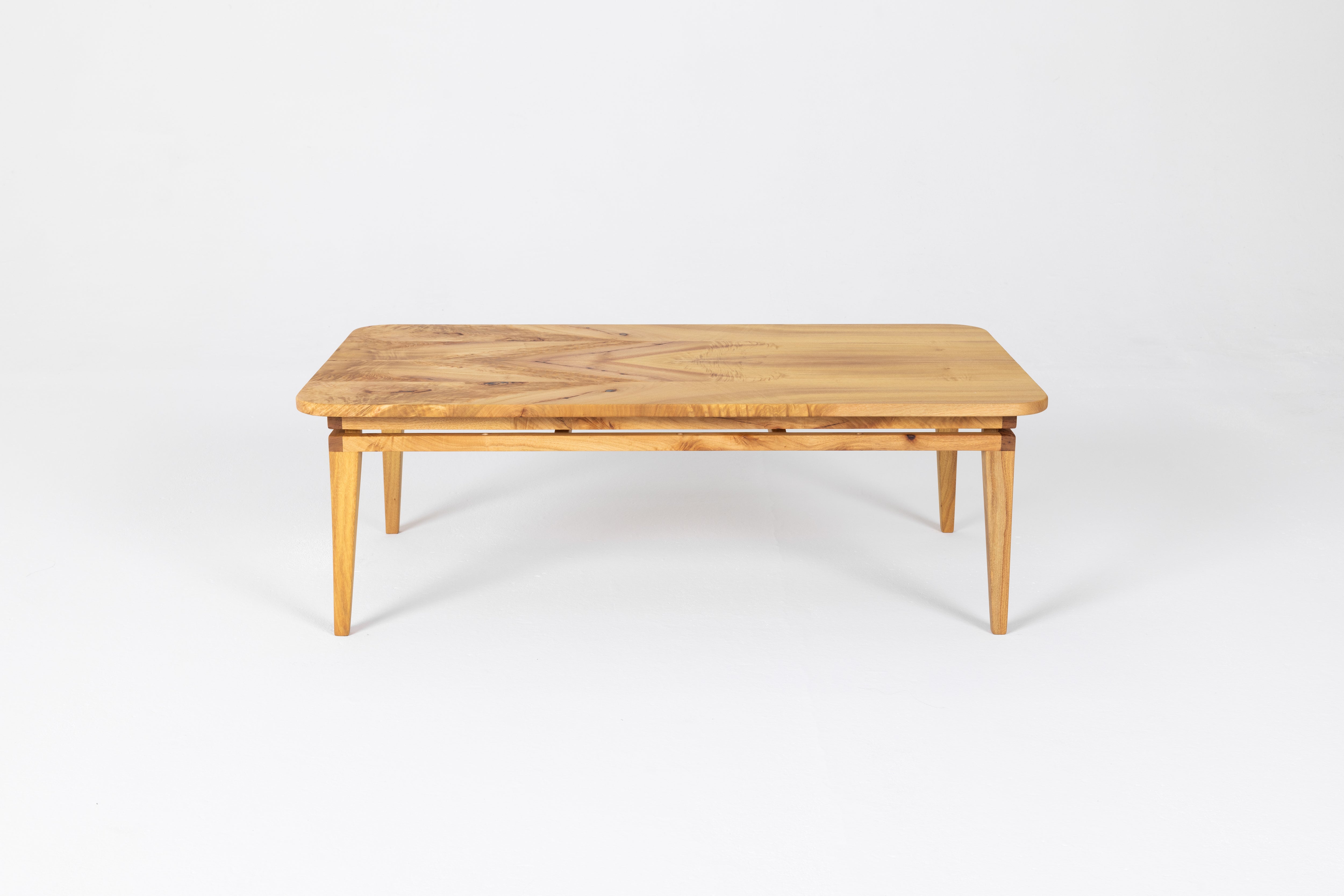 Visaeti Coffee Table