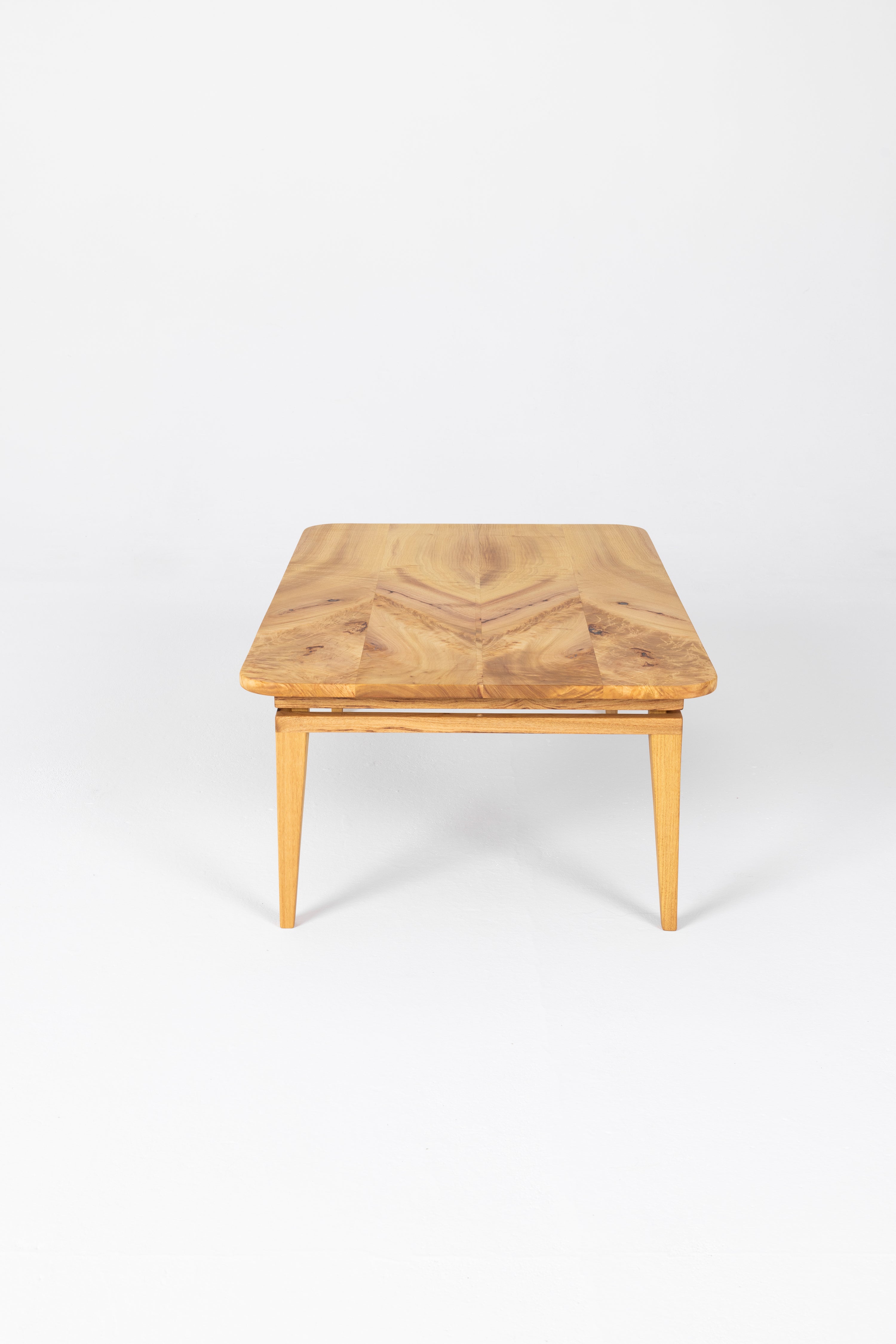 Visaeti Coffee Table